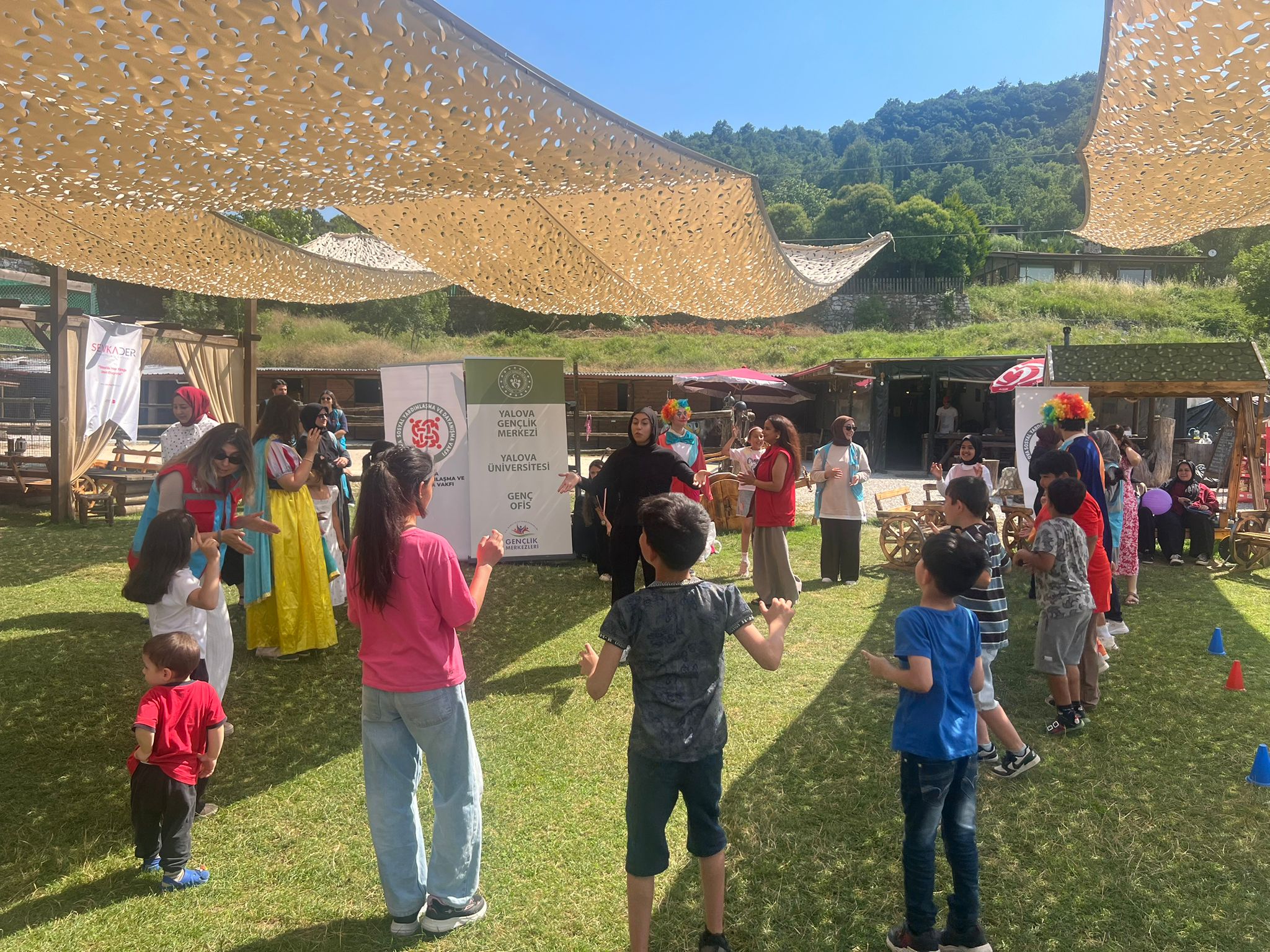 SEVKADER’den Çocukların Yüzünü Güldüren Anlamlı Sosyal Sorumluluk Projesi